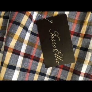 Brand new Men’s checkered shirt with long sleeves.